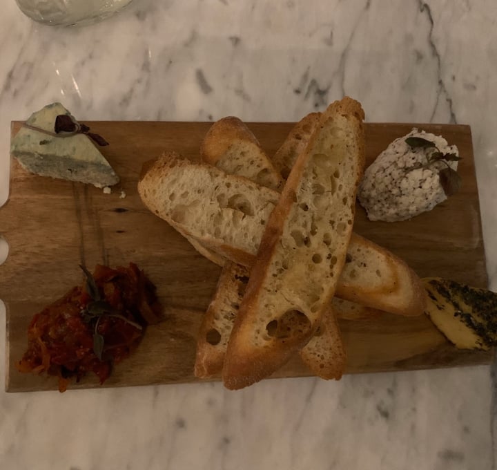 review photo of LOV Cheese Plate shared by @lullaby on 23 Dec 2019 - review