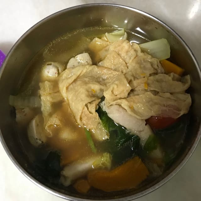 Foto del piatto “herbal soup with rice”