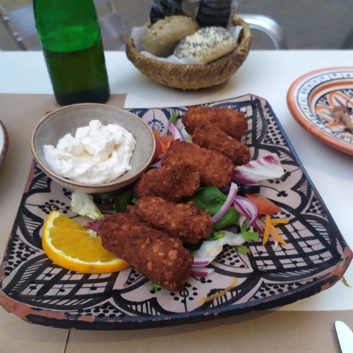 review photo of Arte y Sabor Falafel Vegano shared by @andrearmz11 on 19 Sep 2021 - review
