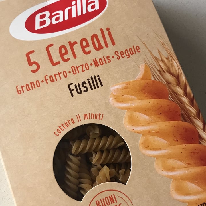 photo of Barilla 5 cereali Grano-Farro-Orzo-Mais-Segale Fusilli shared by @saradiv on  16 Feb 2022 - review