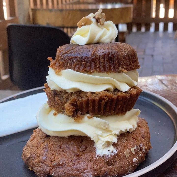 photo of Dolce Bakery Carrot Cake shared by @capetownvegan on  03 Nov 2021 - review