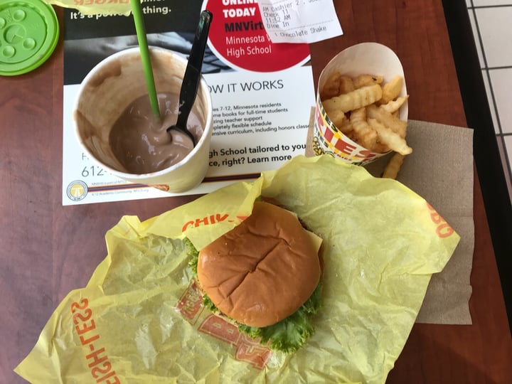 photo of Earth Burger Earth burger shared by @jknopp on  30 Sep 2018 - review