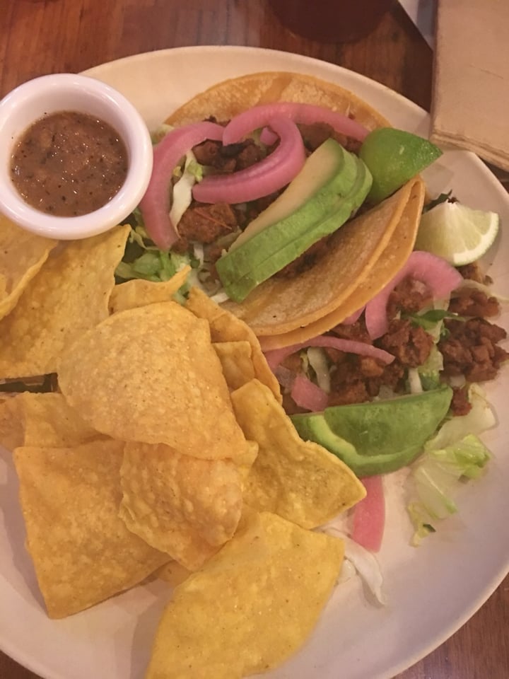 photo of Veggie Grill Barbacoa Tacos shared by @pacholiarce on  25 Mar 2019 - review