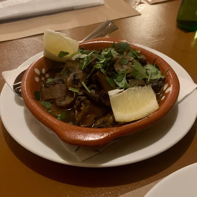 Foto del plato “Cogumelos a Bulhão Pato”