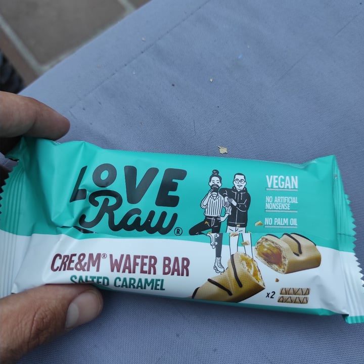 review photo of LoveRaw Butter Cups Salted caramel shared by @robergk on 27 Jun 2022 - review