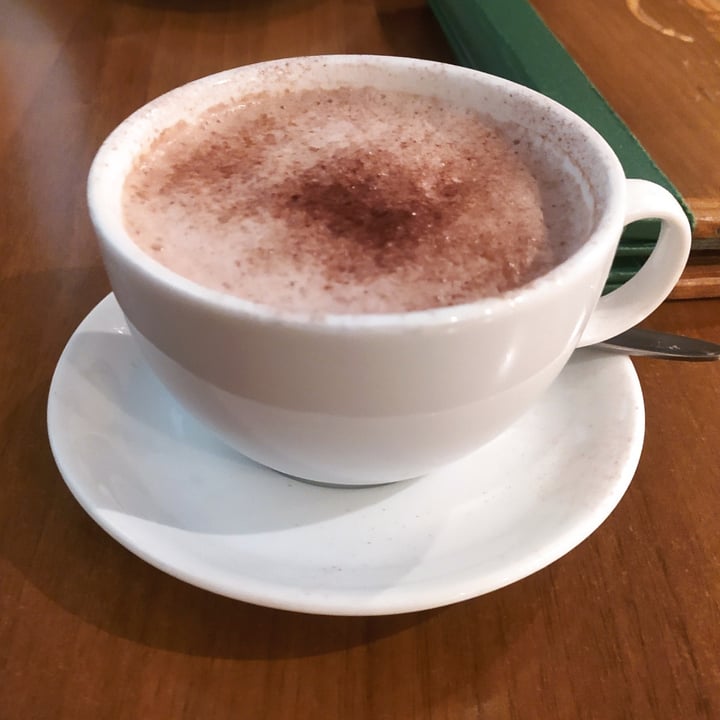 photo of Café Katzentempel Hot Cocoa With Cream shared by @bratkart0ffel on  29 Nov 2021 - review