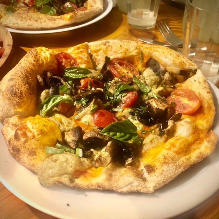 photo of El Taller Pizza vegana shared by @avsantafe on  22 Jan 2022 - review
