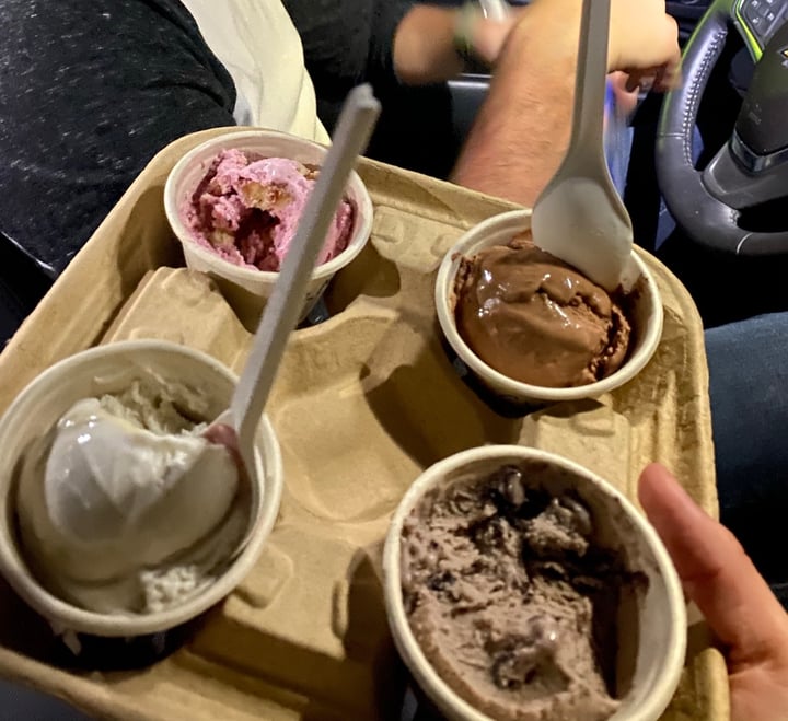 photo of Off Track Ice Cream Flight shared by @easyonle on  13 Sep 2020 - review