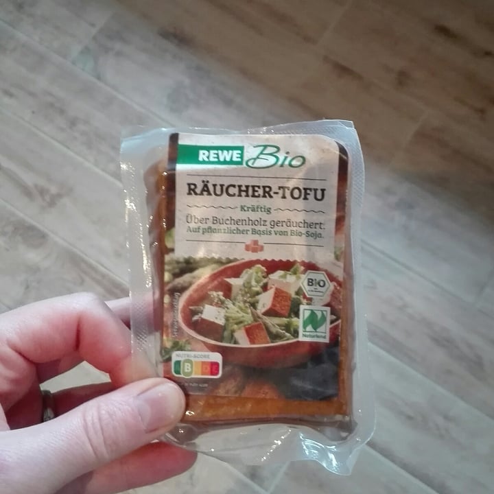 photo of Rewe Bio Räucher-Tofu shared by @lenala on  14 Mar 2021 - review