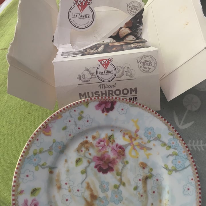 photo of Fry's Family Food Mix Mushroom Country Style Pie shared by @addiec on  26 May 2020 - review