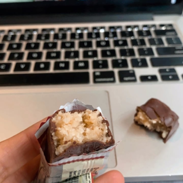 photo of Bonvita Barre chocolat noix de coco shared by @travelerafit on  08 Aug 2021 - review