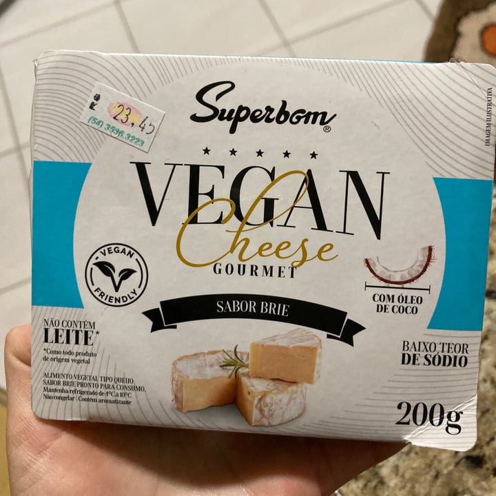 photo of Superbom Vegan Cheese Brie shared by @lauramores on  25 Aug 2021 - review