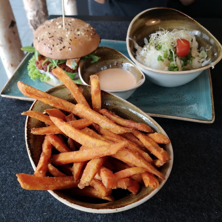 photo of Hans Im Glück German Burgergrill Sweet Potato Fries shared by @haylie on  29 Jul 2020 - review