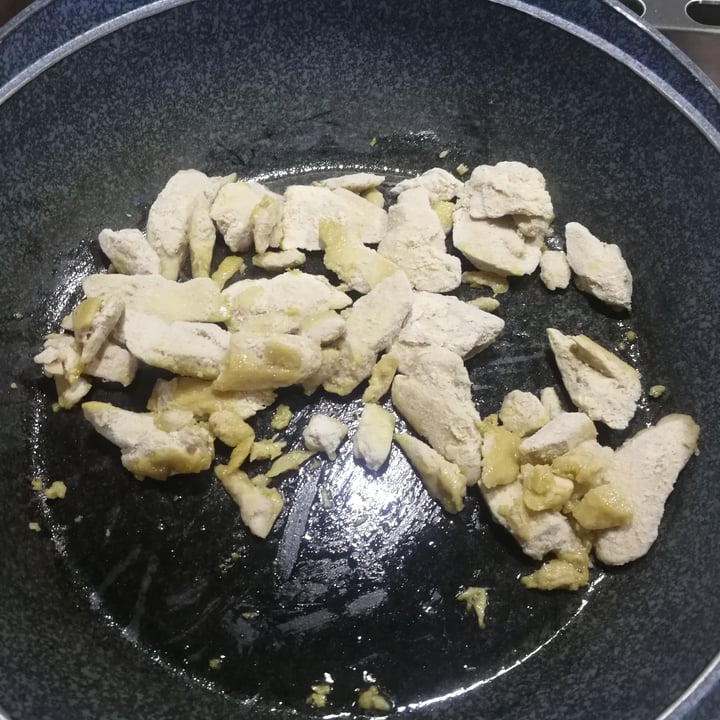 review photo of Like Meat Like Chicken / Like Chick'n Pieces shared by @mel-b on 02 Jun 2022 - review