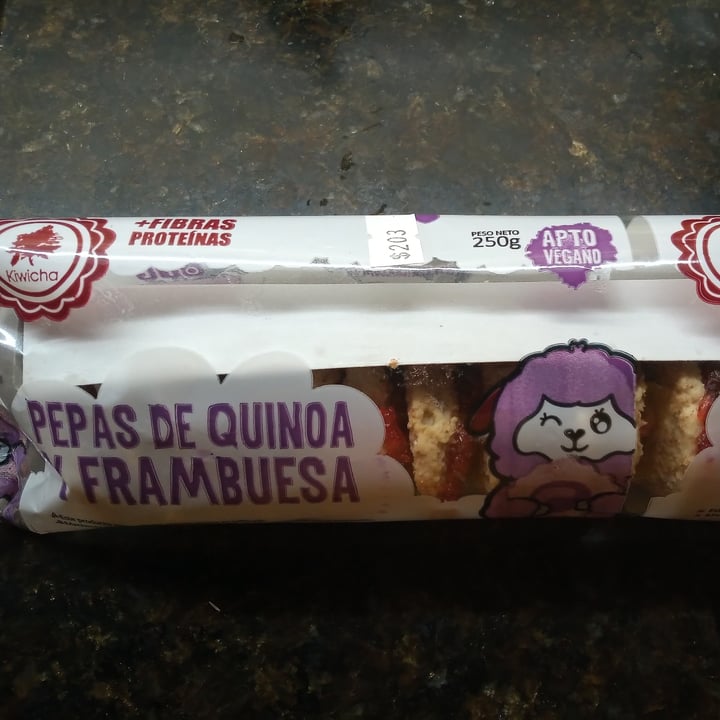photo of Kiwicha Pepas de Quinoa y Frambuesa shared by @carodeluca16 on  25 Aug 2021 - review
