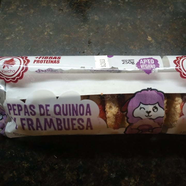 review photo of Kiwicha Pepas de Quinoa y Frambuesa shared by @carodeluca16 on 25 Aug 2021 - review