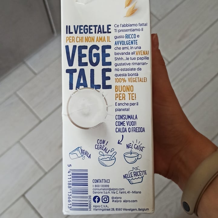 review photo of Alpro This is Not Milk Classic Questo Non è Late Classico shared by @martmax on 23 May 2022 - review