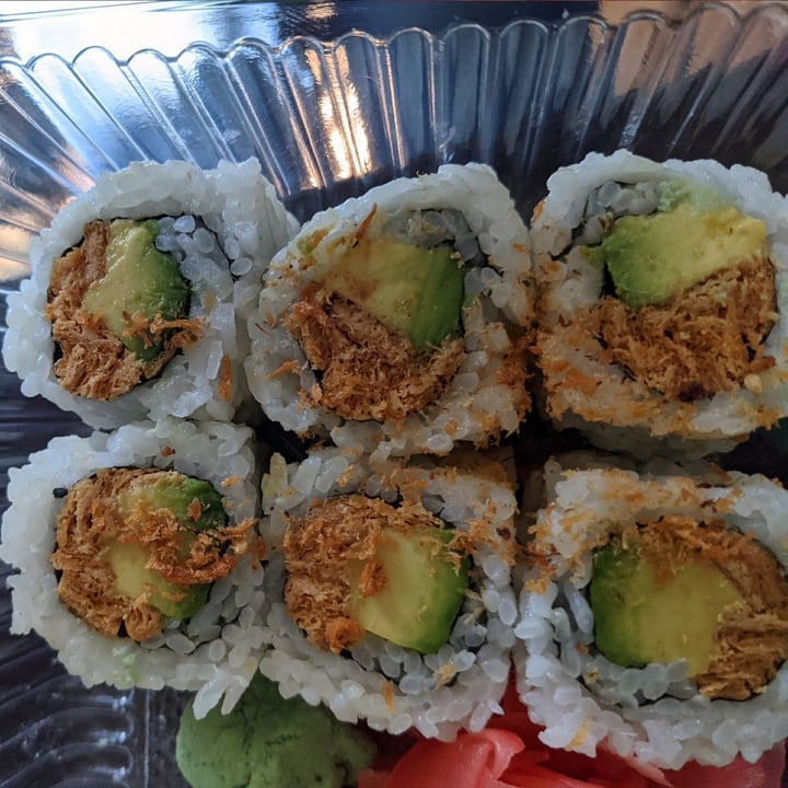 photo of Tenon Vegan Sushi Bean Curd Avocado Roll shared by @shaynak112 on  05 Apr 2021 - review