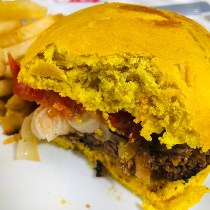 review photo of NotCo Not Burger shared by @julifontana on 15 Jan 2021 - review