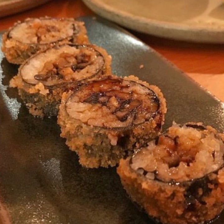 photo of Sushimar Jardins Hot Roll Shimeji shared by @deboranetto on  14 Sep 2021 - review