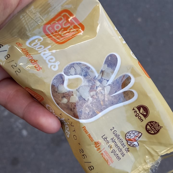 photo of Nutri Raw Cookie de Almendras shared by @florpa on  07 Mar 2022 - review