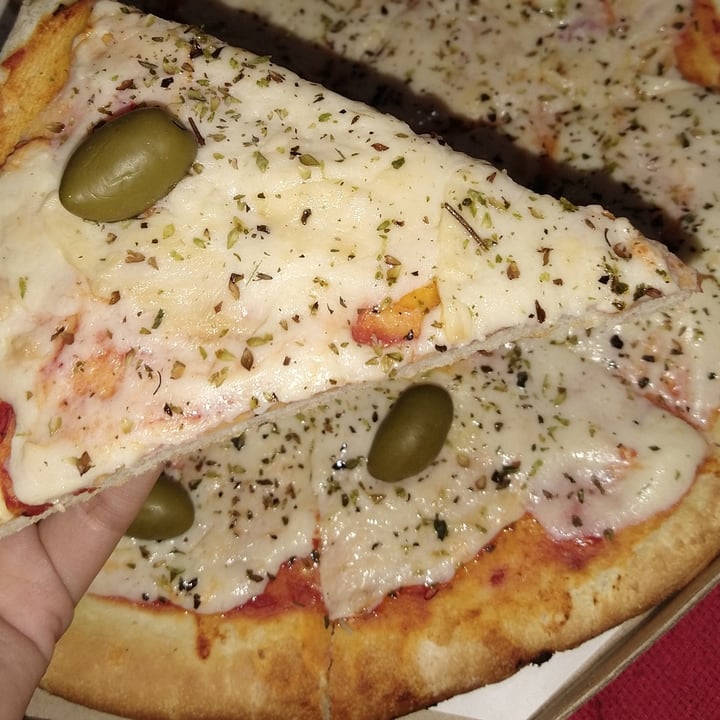 photo of Empanadas De 10 Pizza De Muzzarella Vegana shared by @marysandoval on  09 Oct 2020 - review