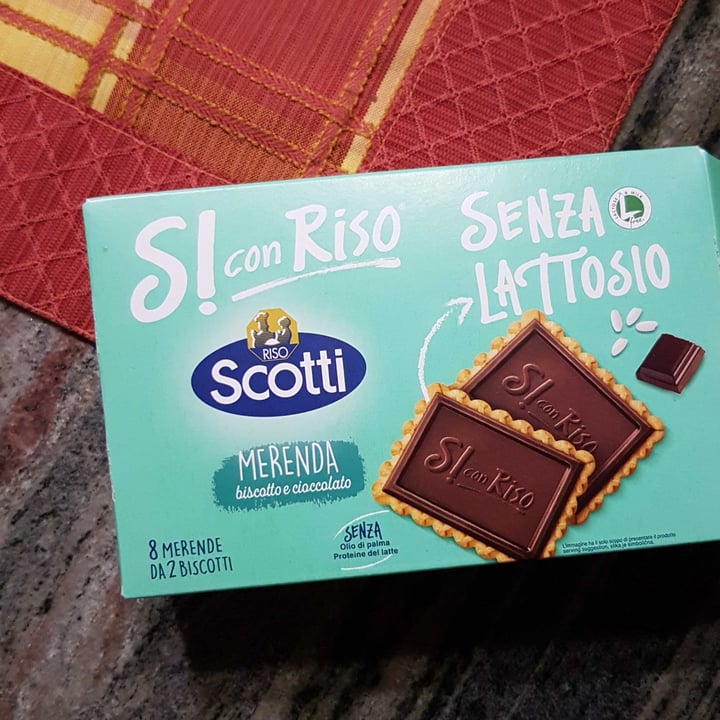 review photo of Riso Scotti Biscotti Ricoperti shared by @signan on 10 Jun 2022 - review