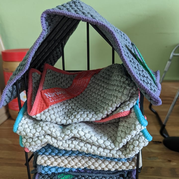 review photo of Norwex Norwex Counter Cloths shared by @kaleymeister on 31 May 2022 - review