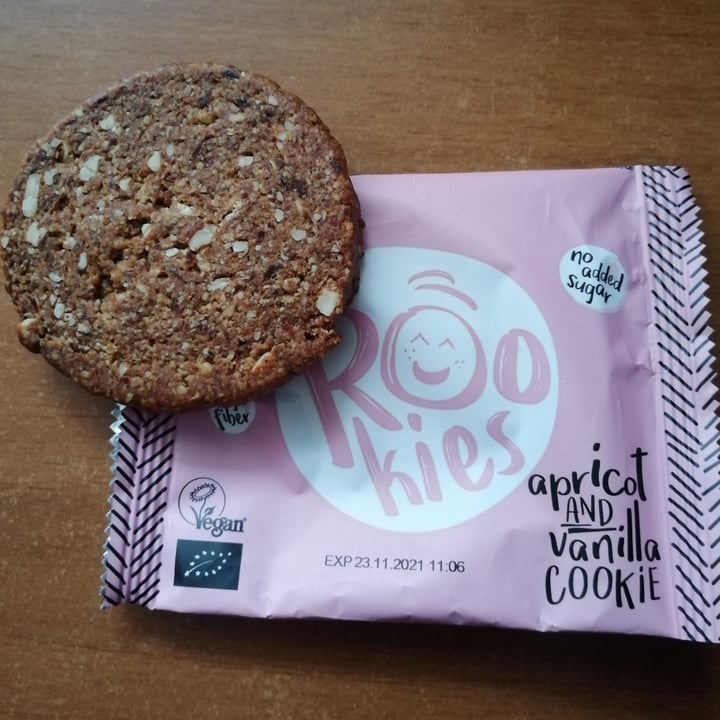 photo of Rookies Apricot and vanilla cookie shared by @owly on  24 May 2021 - review