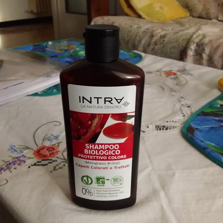 photo of Health + Beauty Shampoo Biologico INTRA shared by @marti1 on  01 May 2022 - review