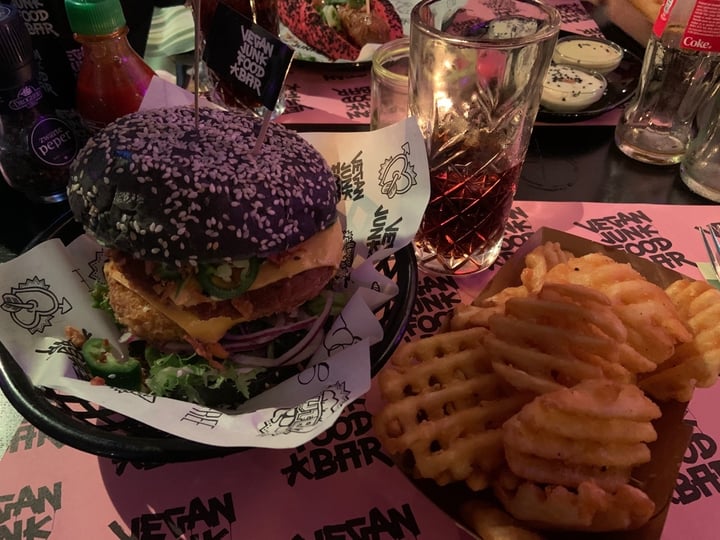 photo of Vegan Junk Food Bar Notorious Sumo 3.0 shared by @plantsareallweneed on  18 Oct 2019 - review