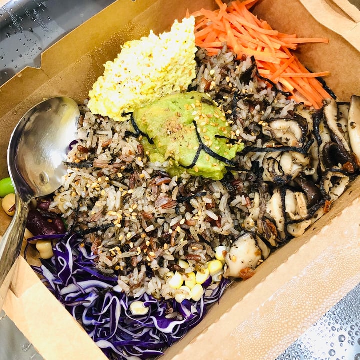 photo of WellSmoocht olive buddha bowl shared by @vcatnaps on  22 Feb 2021 - review