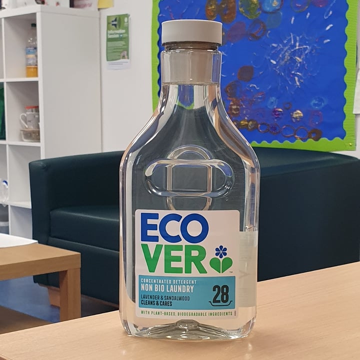 review photo of ECOVER LAUNDRY Concentrated Detergent shared by @pigsaremyfriends on 25 May 2022 - review