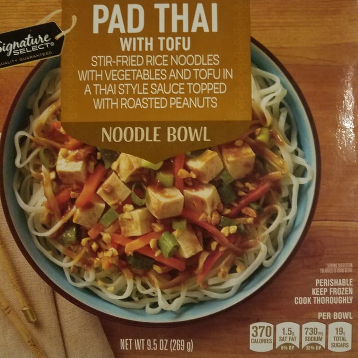 photo of Signature Select Pad Thai shared by @doglover1 on  03 Jun 2021 - review