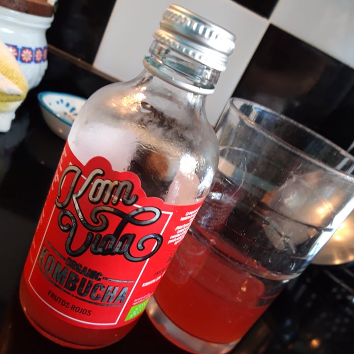 review photo of KomVida Kombucha Kombucha Berryvida shared by @catproblems on 06 Oct 2021 - review