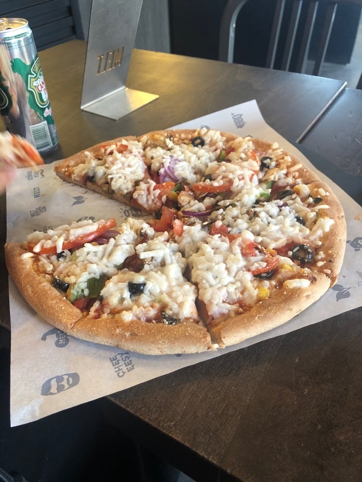 photo of Melt Pizzas Pizza Veggie Vegana shared by @constagalv on  18 Dec 2019 - review