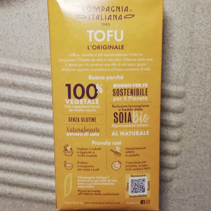 photo of Compagnia Italiana Tofu L'originale Al Naturale shared by @valentjnaas on  18 Oct 2022 - review