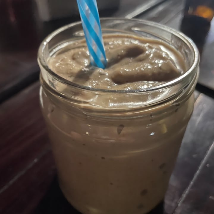 photo of Be Life Burgers Malteada snikers shared by @asociacionevm on  19 Mar 2022 - review