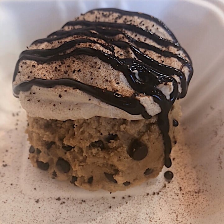 review photo of Cinnaholic Chocolate Chip Cookie Dough shared by @nilakshi on 26 Feb 2020 - review