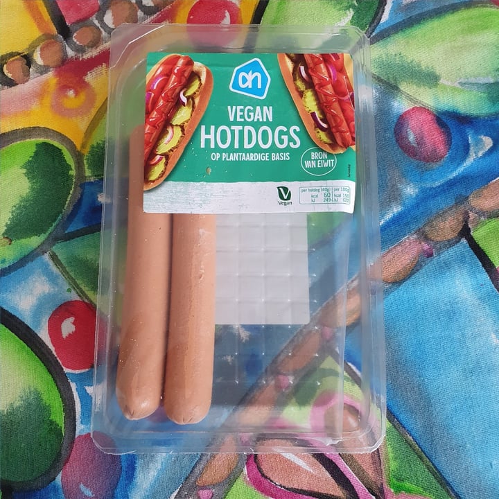 photo of Albert Heijn Vegan Hotdogs shared by @vegfulness on  30 Mar 2022 - review