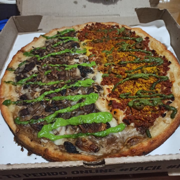 photo of Pizza Vegana Castelar Pizza miti-miti shared by @diegokero on  19 Dec 2020 - review
