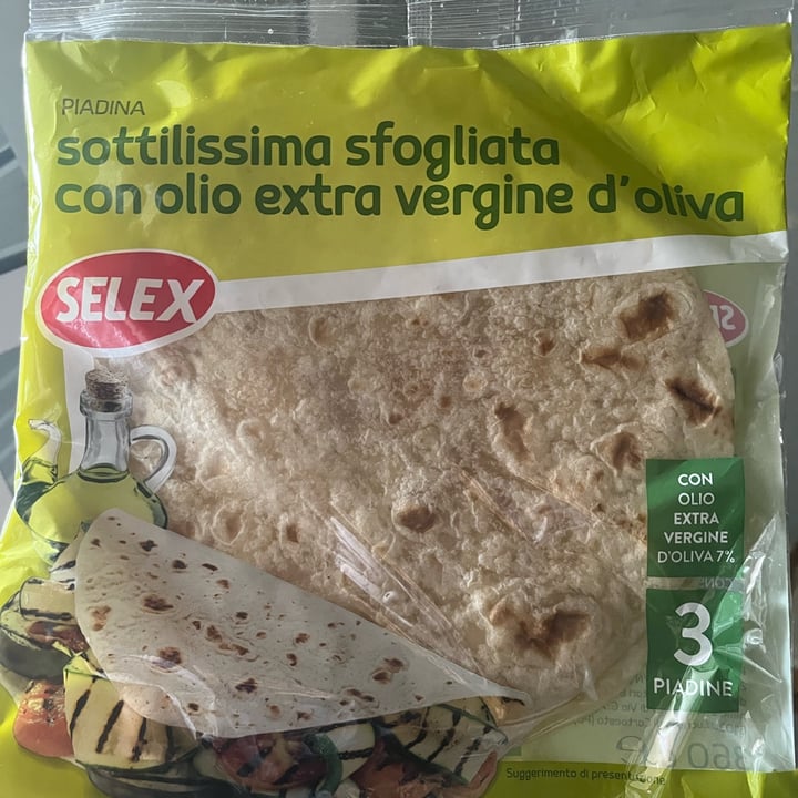 photo of Selex Piadina sottilissima sfogliata con olio extra vergine d'oliva shared by @anto990 on  07 Nov 2022 - review