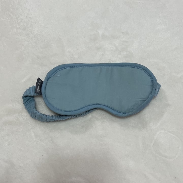 review photo of Ettitude Eye Mask shared by @caariinaa on 21 Apr 2022 - review