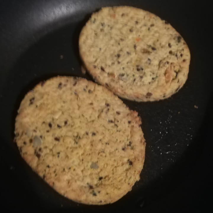review photo of Vemondo Burger Semi di Lino e Zucca shared by @chiaragnese on 19 Oct 2022 - review