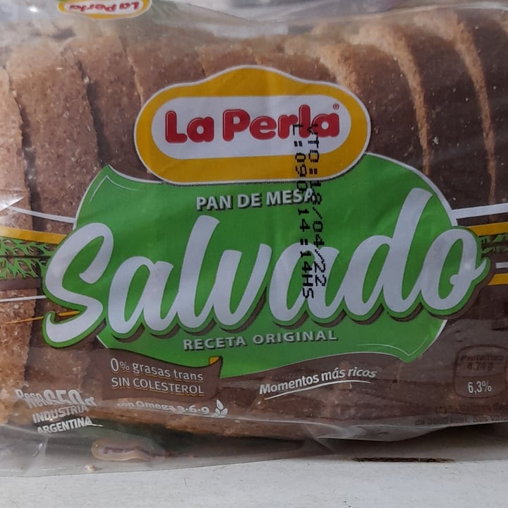 photo of La Perla Pan de Salvado shared by @lucianafiorella1 on  07 Apr 2022 - review