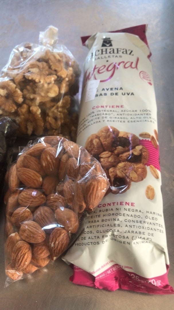 review photo of Cachafaz Galletas Integrales de Avena y Pasas de Uva shared by @micariobo on 02 Mar 2020 - review