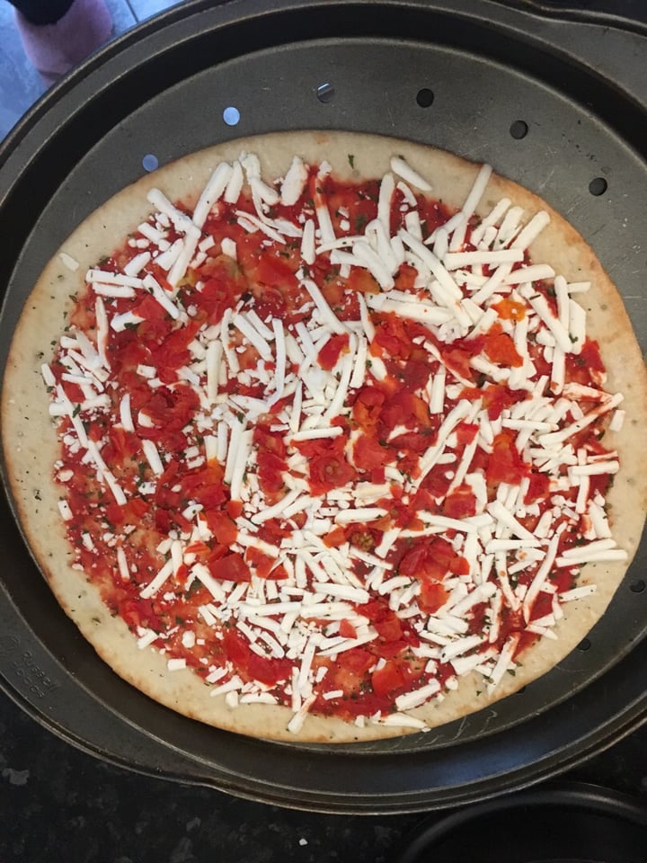 photo of Tesco Margarita Pizza shared by @louievarley on  18 Oct 2019 - review