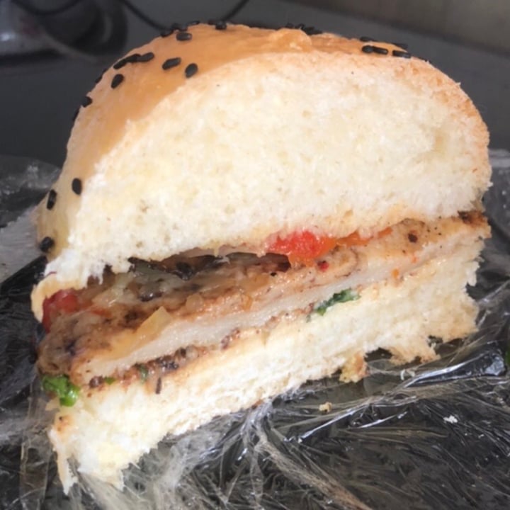 review photo of Panacea Gastronomía Vegana Provo Burger shared by @llum on 07 Sep 2020 - review