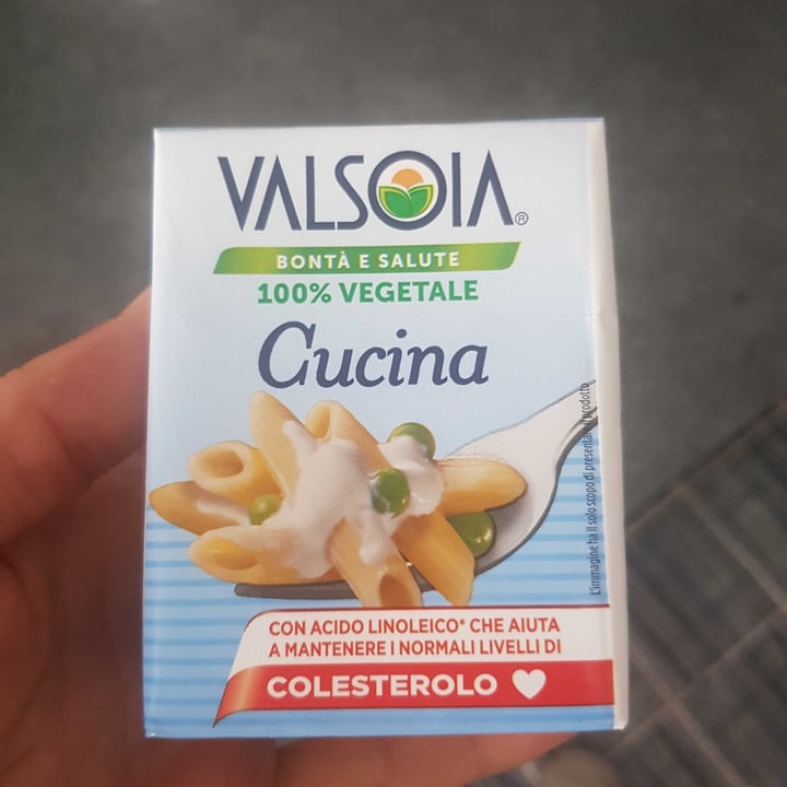 photo of Valsoia Panna 100% Vegetale shared by @silviabassanini on  04 Apr 2022 - review