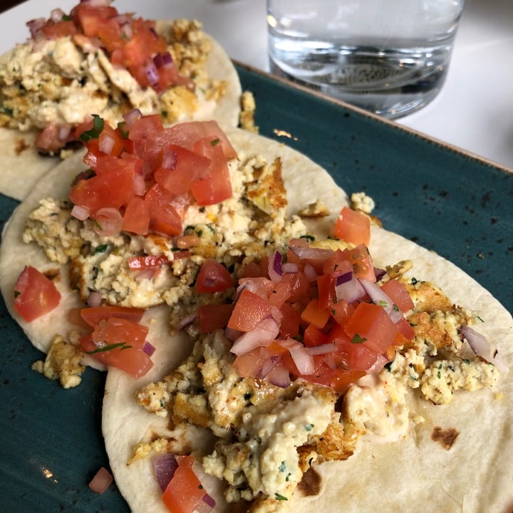photo of Restaurant Tendresse Breakfast Tacos shared by @colphax on  10 Apr 2022 - review